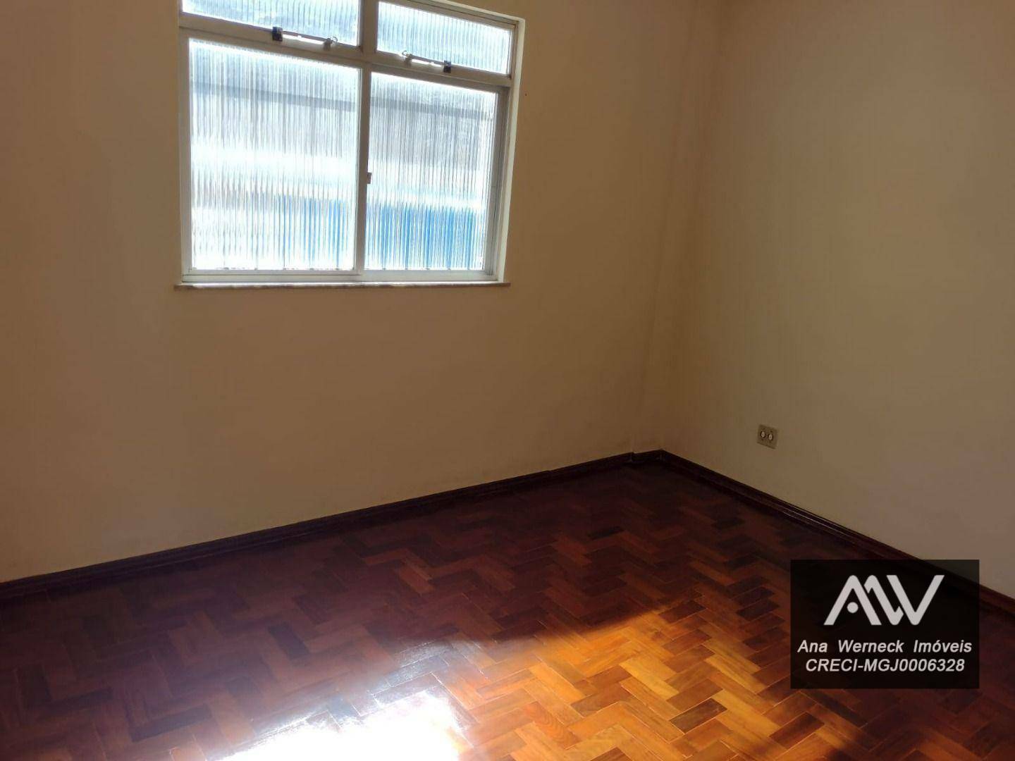 Apartamento para alugar com 3 quartos, 120m² - Foto 13