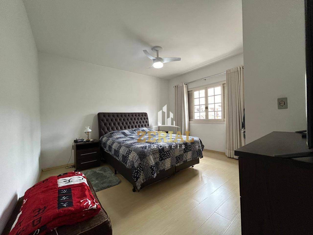 Sobrado à venda com 3 quartos, 343m² - Foto 18