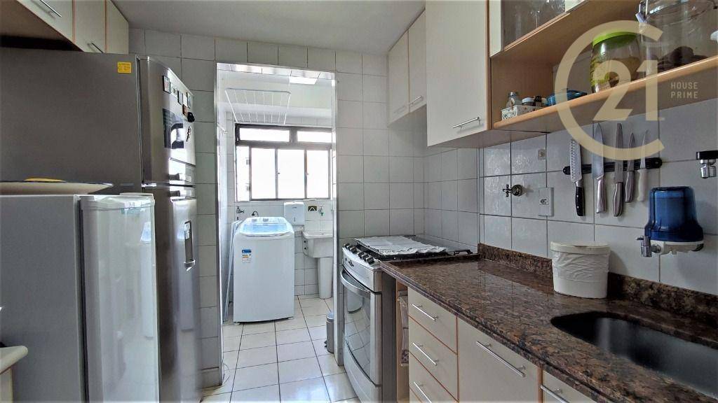 Apartamento à venda com 2 quartos, 70m² - Foto 17