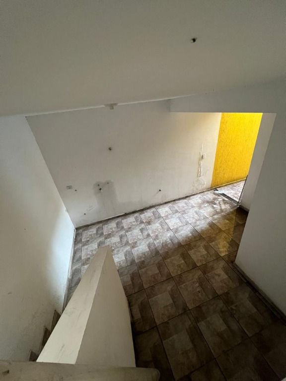 Sobrado à venda com 4 quartos, 212m² - Foto 6