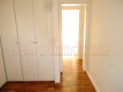 Apartamento para alugar com 3 quartos, 187m² - Foto 7