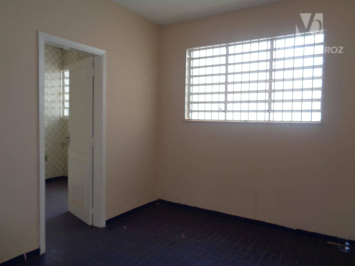 Casa à venda com 1 quarto, 202m² - Foto 13