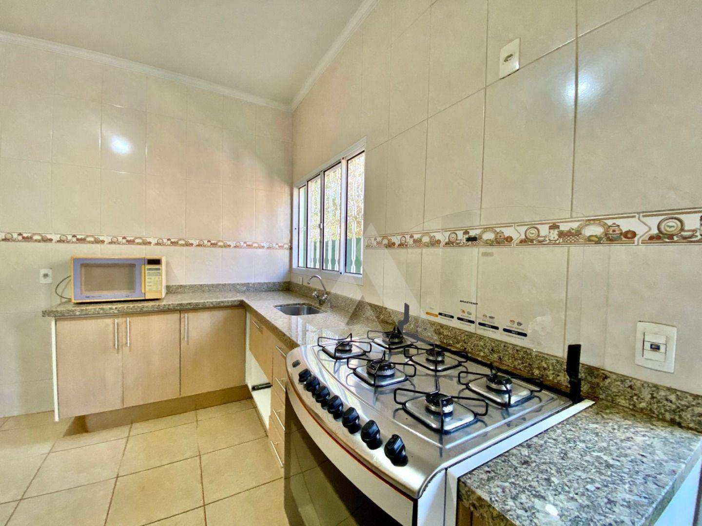 Casa à venda com 3 quartos, 178m² - Foto 6