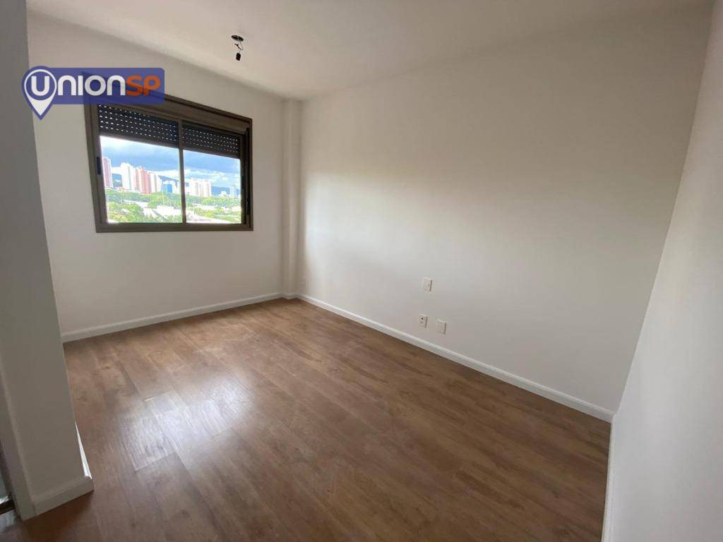 Apartamento à venda com 3 quartos, 94m² - Foto 4