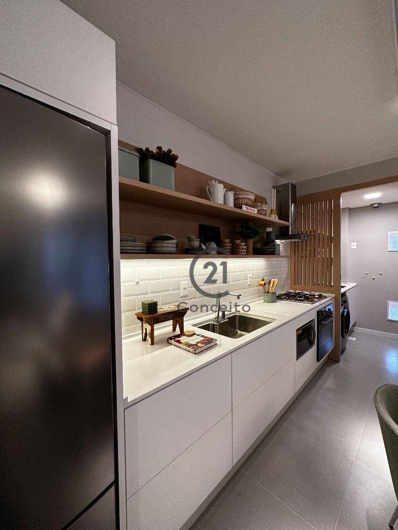 Apartamento à venda com 3 quartos, 109m² - Foto 2