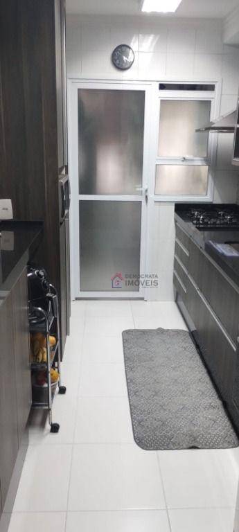 Apartamento à venda com 3 quartos, 91m² - Foto 2