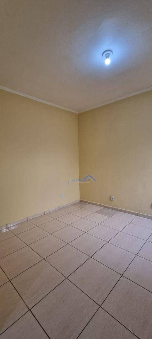 Casa à venda com 5 quartos, 200m² - Foto 18