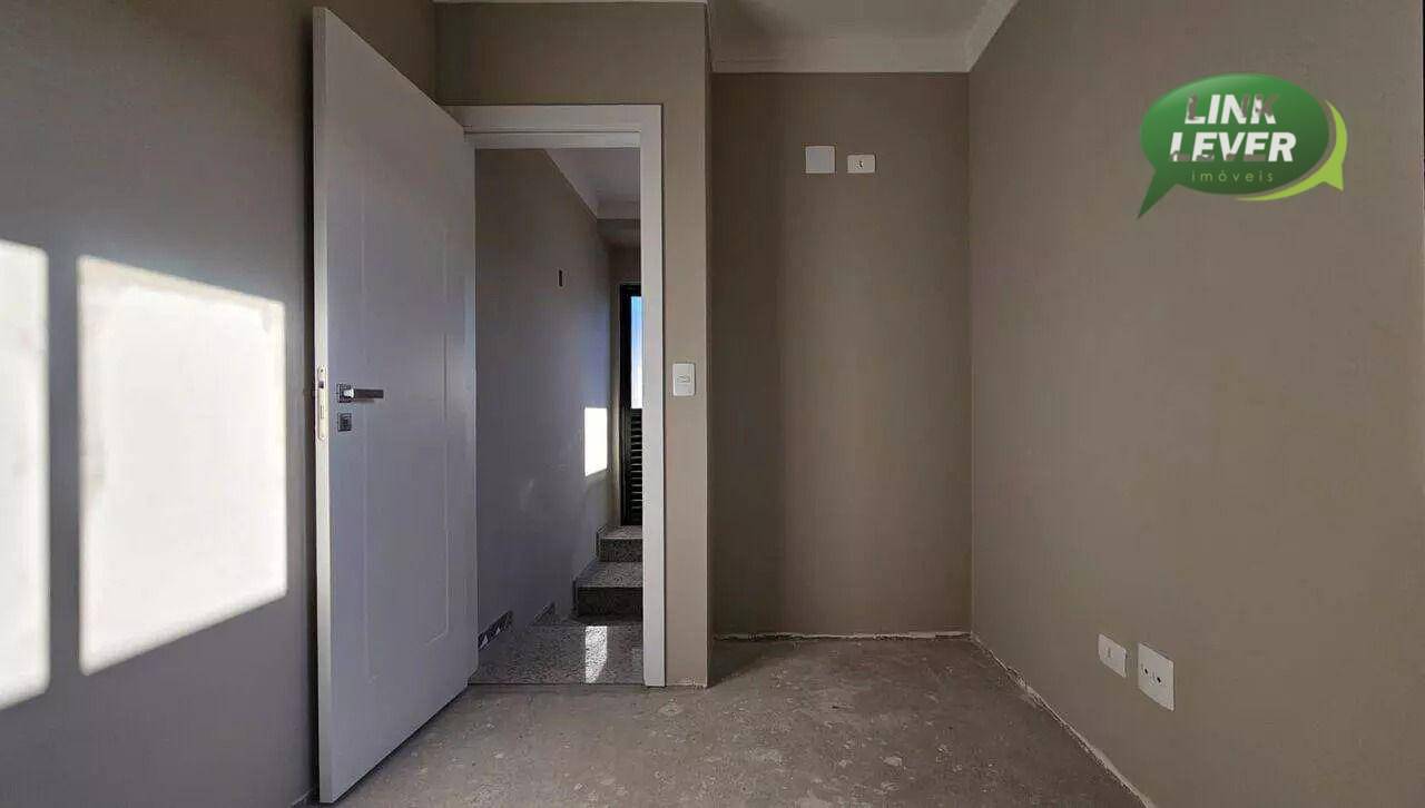 Sobrado para alugar com 3 quartos, 254m² - Foto 39