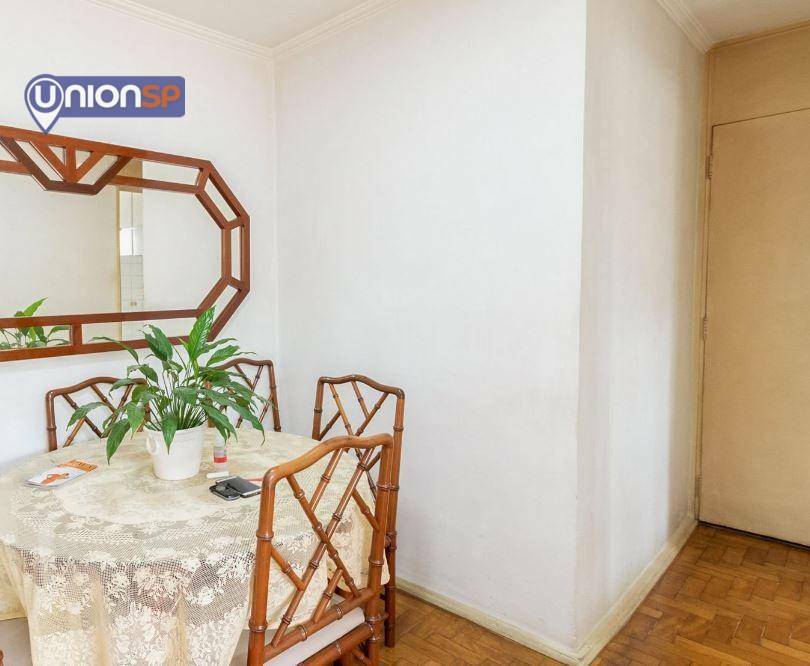 Apartamento à venda com 2 quartos, 68m² - Foto 5