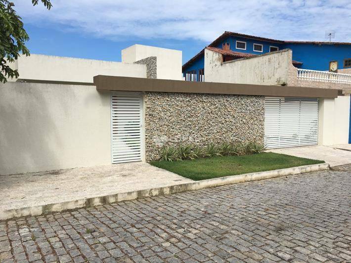 Casa de Condomínio à venda com 3 quartos, 195m² - Foto 1