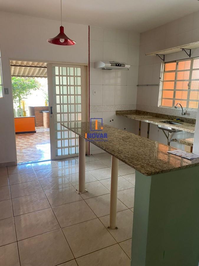 Casa à venda com 3 quartos, 360m² - Foto 5