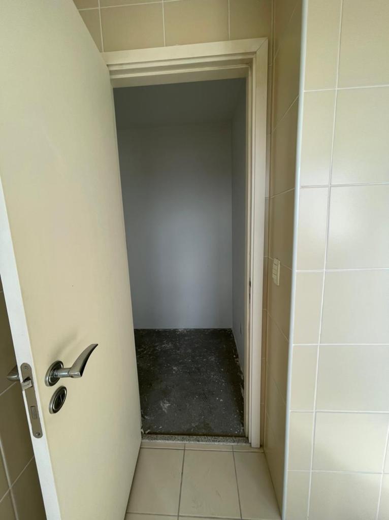 Apartamento à venda com 3 quartos, 211m² - Foto 12