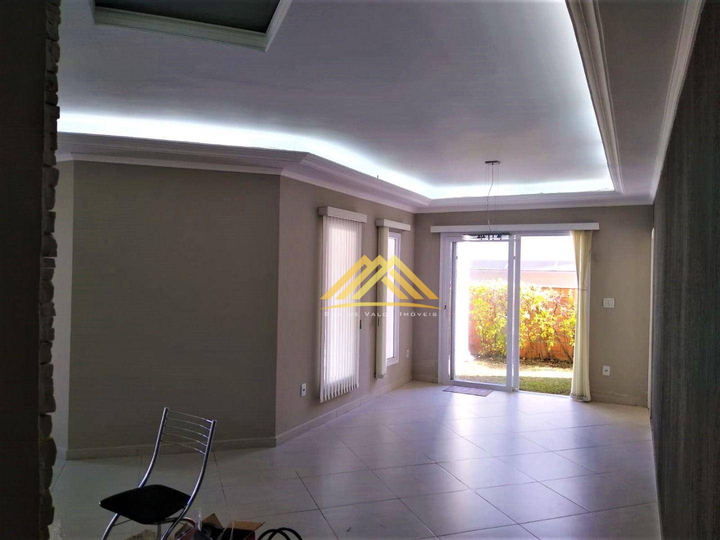 Casa à venda com 3 quartos, 210m² - Foto 17