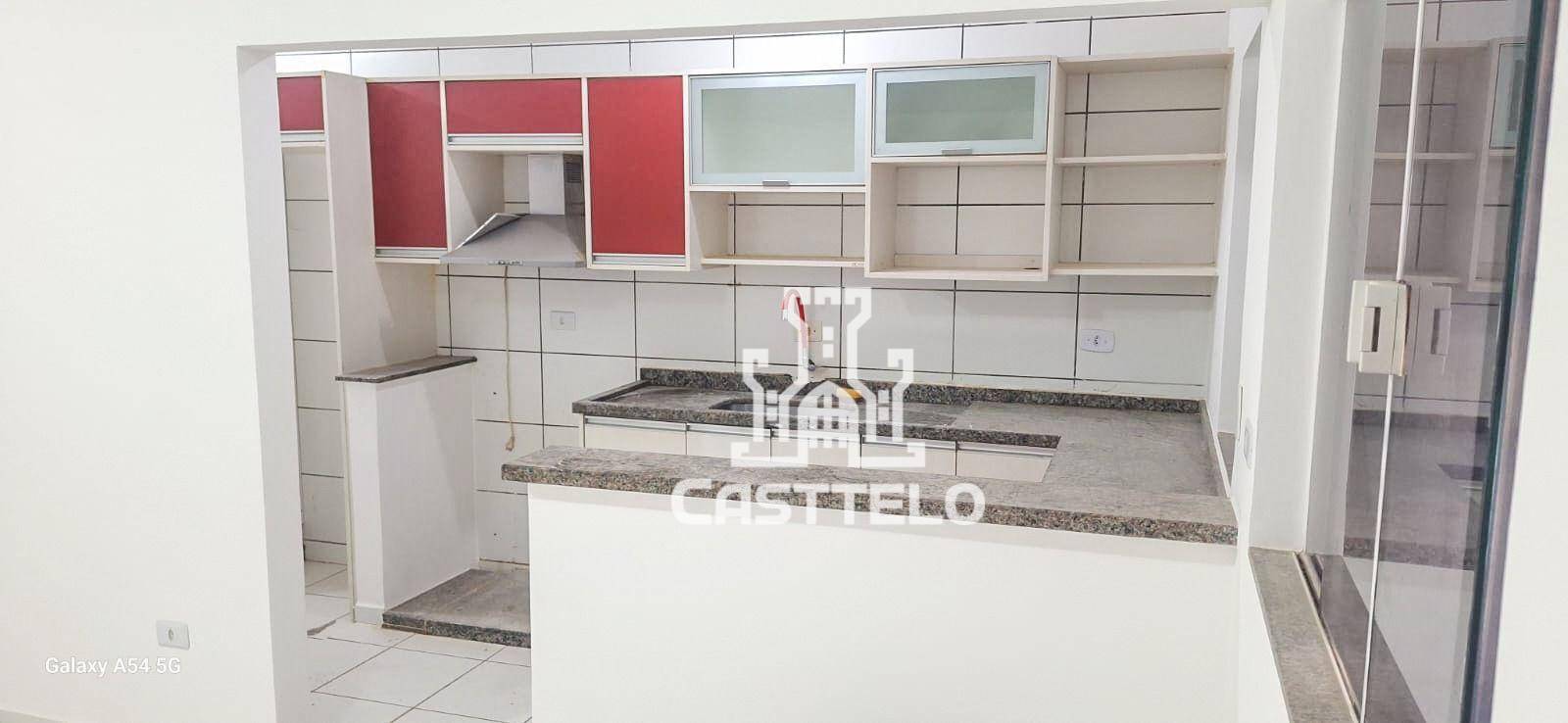 Casa à venda com 3 quartos, 69m² - Foto 5