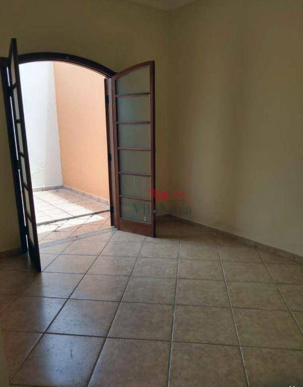 Casa para alugar com 4 quartos, 300M2 - Foto 10
