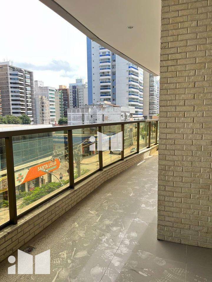 Apartamento à venda com 3 quartos, 110m² - Foto 2