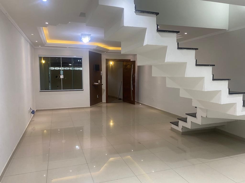 Casa à venda com 3 quartos, 350m² - Foto 5