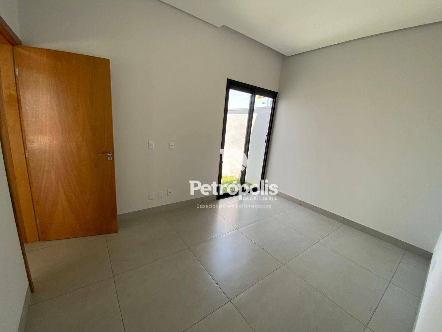 Casa à venda com 3 quartos, 138m² - Foto 11