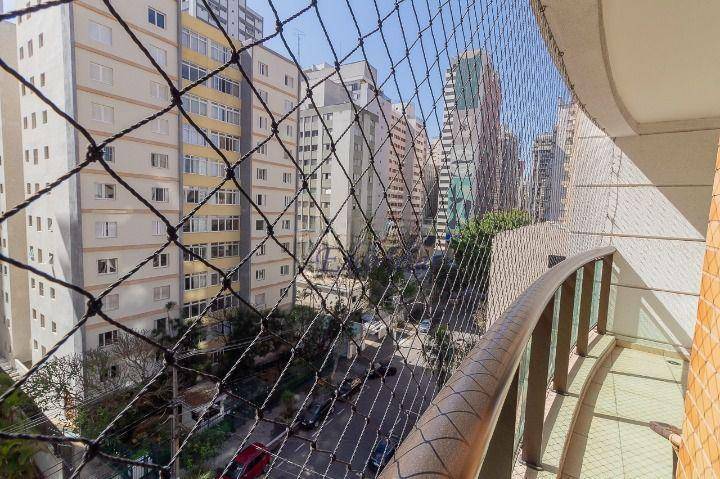 Apartamento à venda com 3 quartos, 228m² - Foto 35