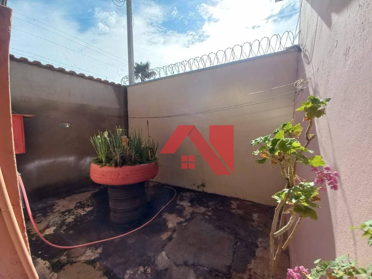 Casa para alugar com 1 quarto, 50m² - Foto 3