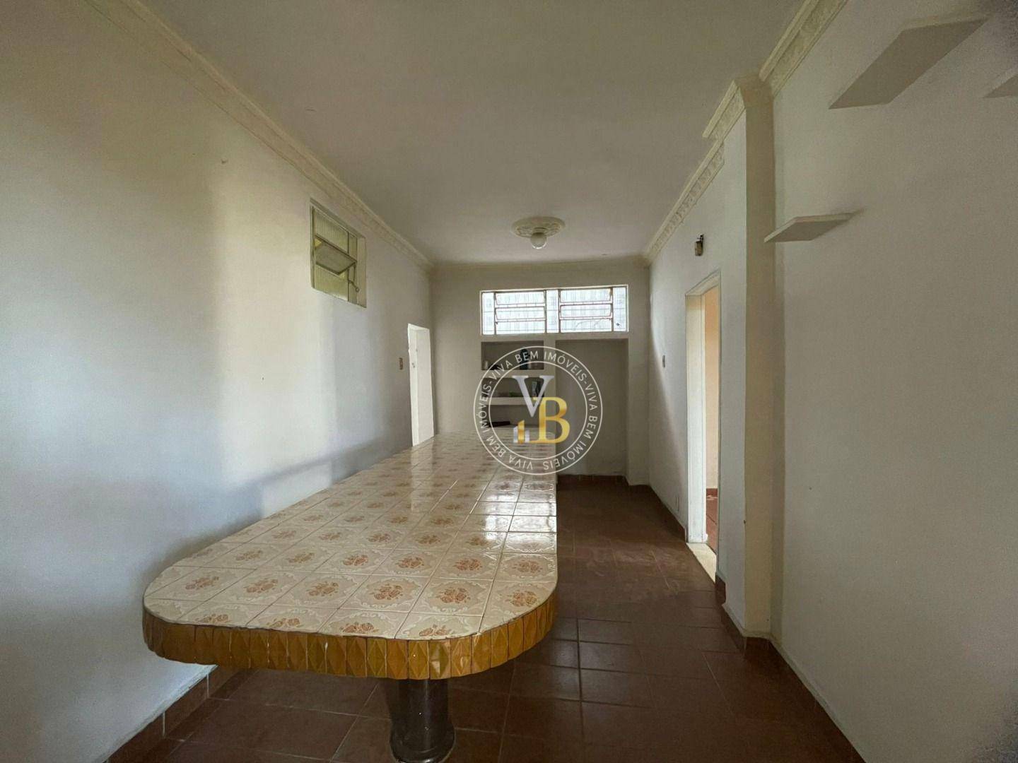 Casa à venda com 4 quartos, 240m² - Foto 19