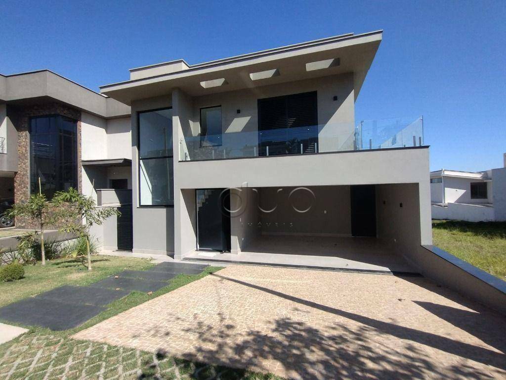 Casa de Condomínio para alugar com 3 quartos, 212m² - Foto 1