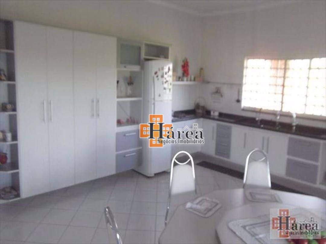 Casa à venda com 6 quartos, 900m² - Foto 5