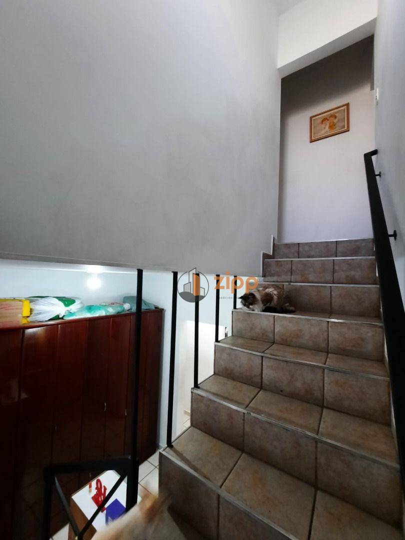 Sobrado à venda com 3 quartos, 200m² - Foto 12