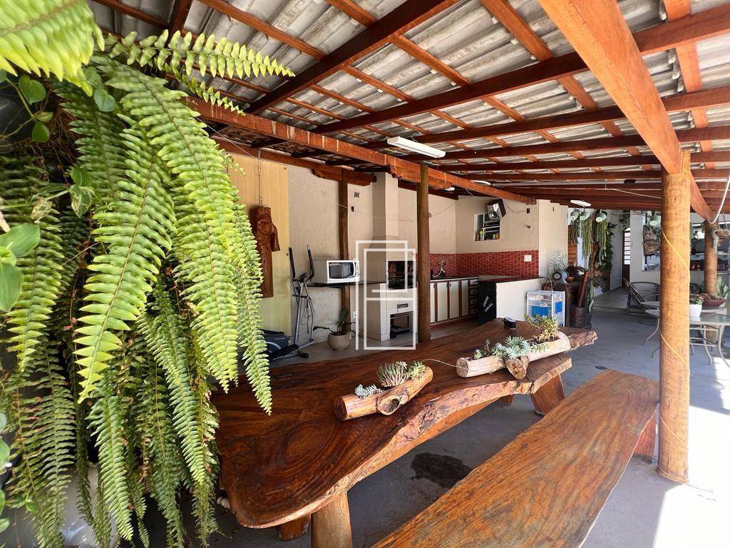 Casa, 4 quartos, 360 m² - Foto 4