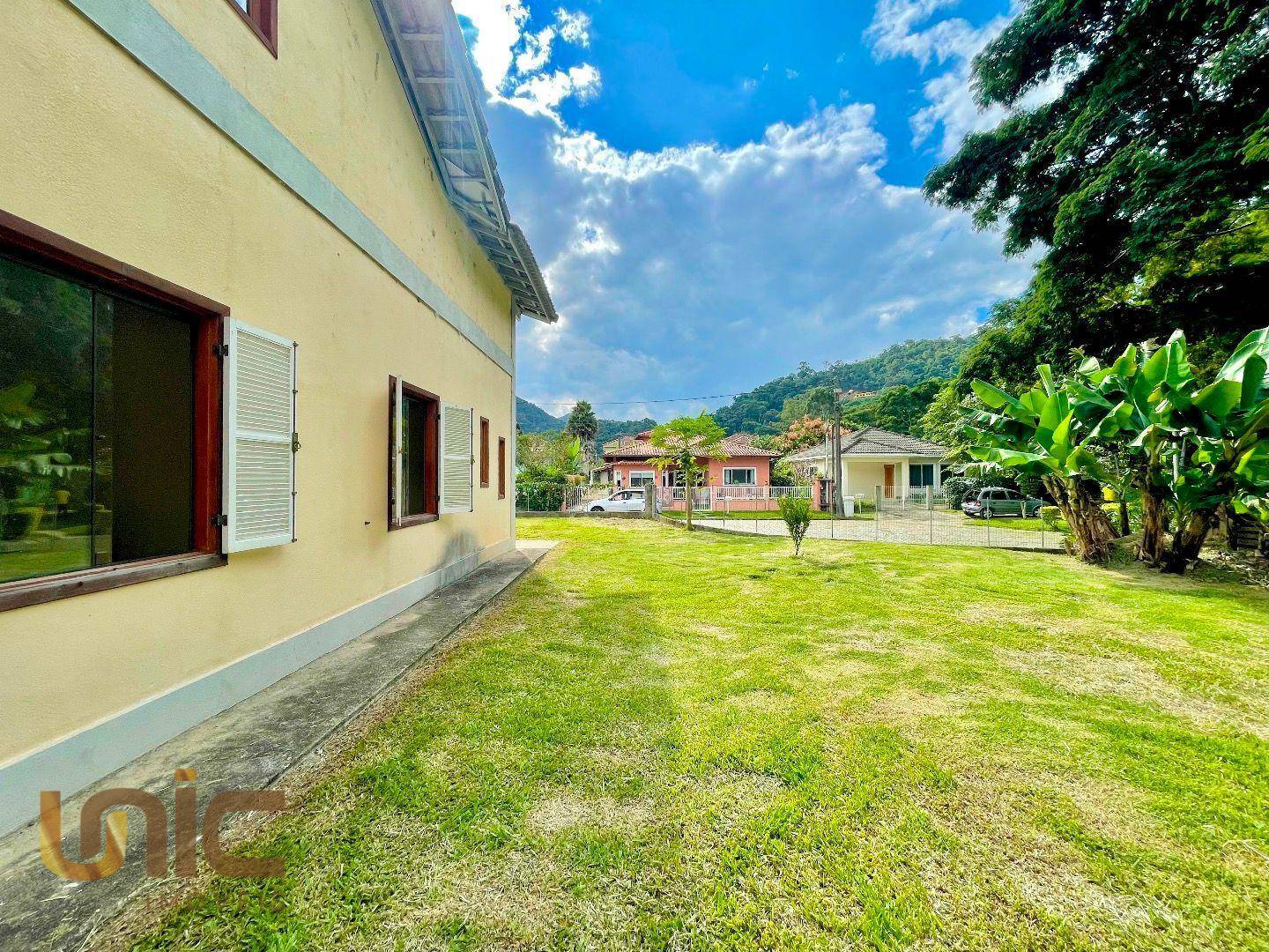 Casa de Condomínio à venda com 6 quartos, 180m² - Foto 14