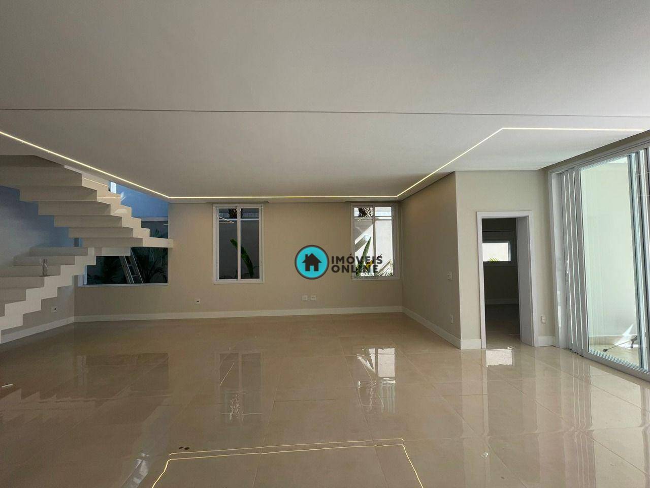 Casa de Condomínio à venda com 4 quartos, 470m² - Foto 31