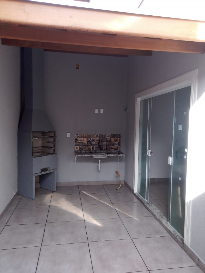 Casa à venda com 2 quartos, 76m² - Foto 16