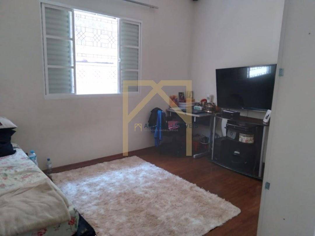 Casa à venda com 3 quartos, 194m² - Foto 14