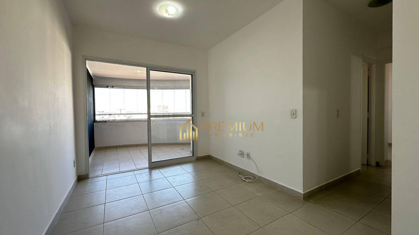 Apartamento à venda com 2 quartos, 68m² - Foto 4