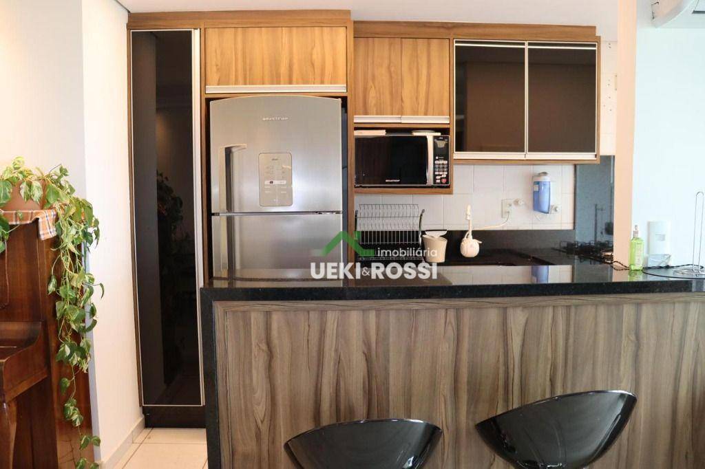 Apartamento à venda com 2 quartos, 69m² - Foto 8