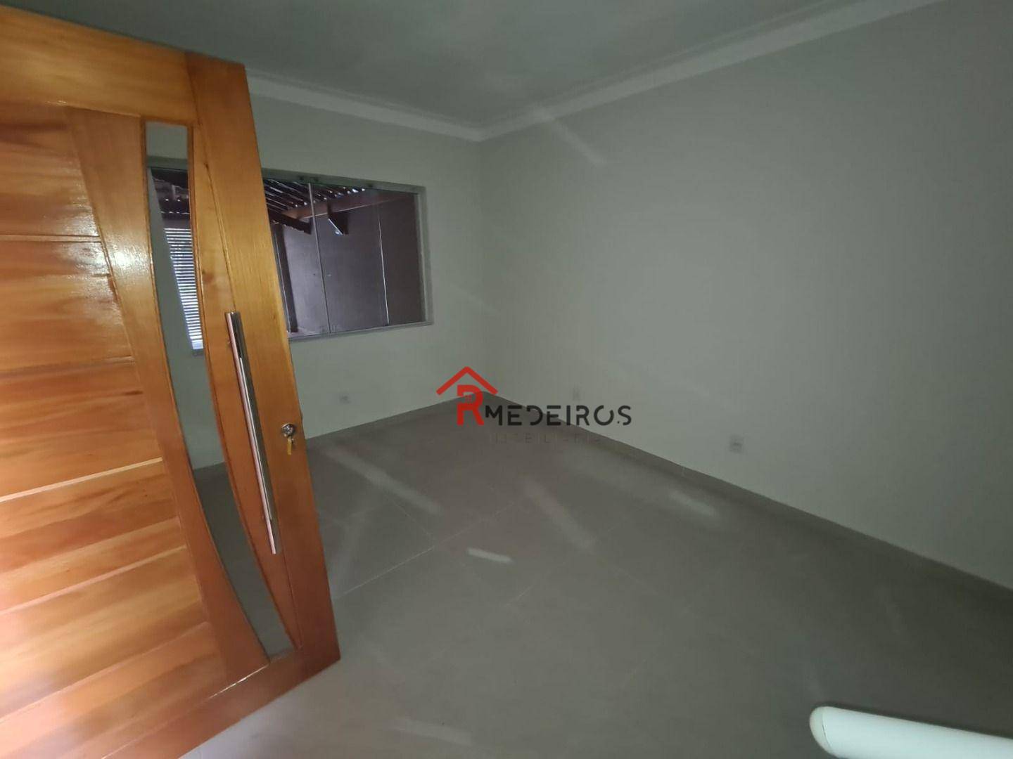 Casa à venda com 3 quartos, 126m² - Foto 2