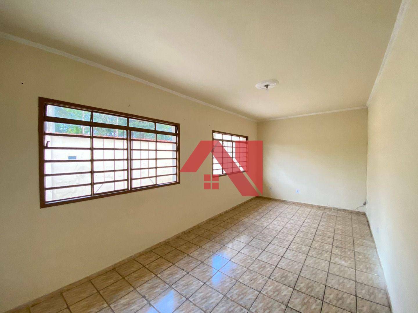 Casa para alugar com 3 quartos, 120m² - Foto 2