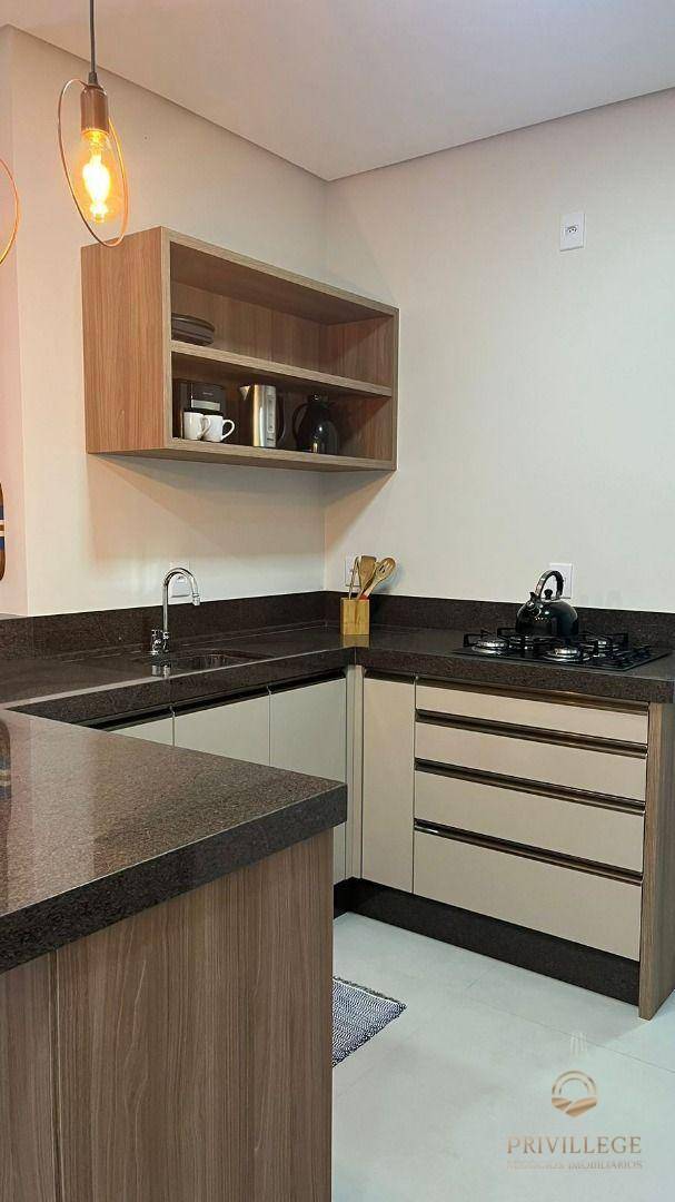 Apartamento à venda com 2 quartos, 72m² - Foto 32