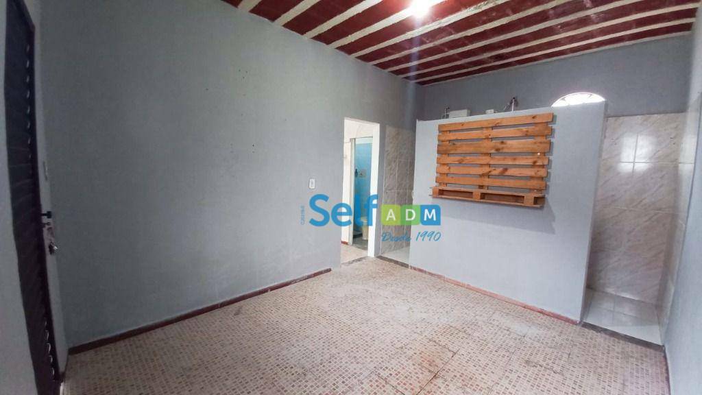 Casa para alugar com 1 quarto, 70m² - Foto 2