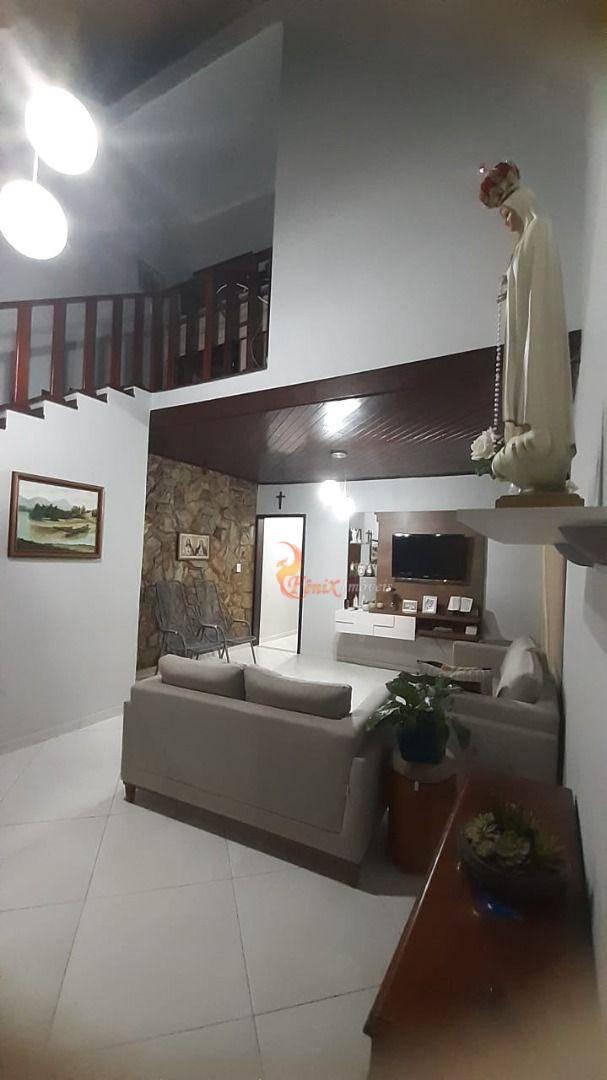 Casa à venda com 3 quartos, 223m² - Foto 12