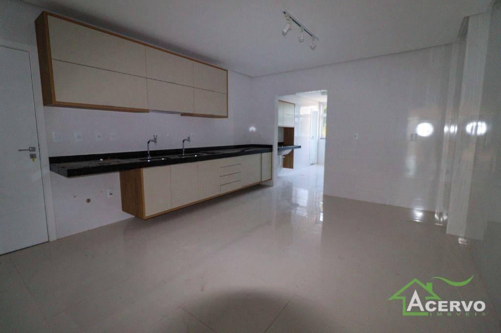 Apartamento à venda com 4 quartos, 258m² - Foto 15