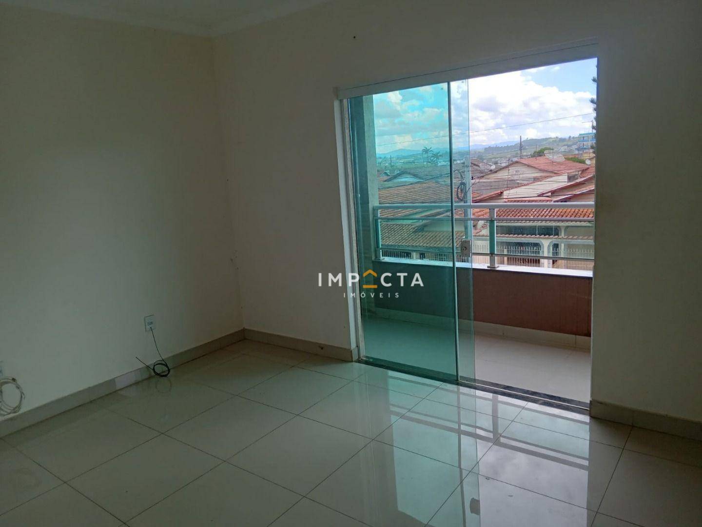 Apartamento à venda com 2 quartos, 94m² - Foto 2