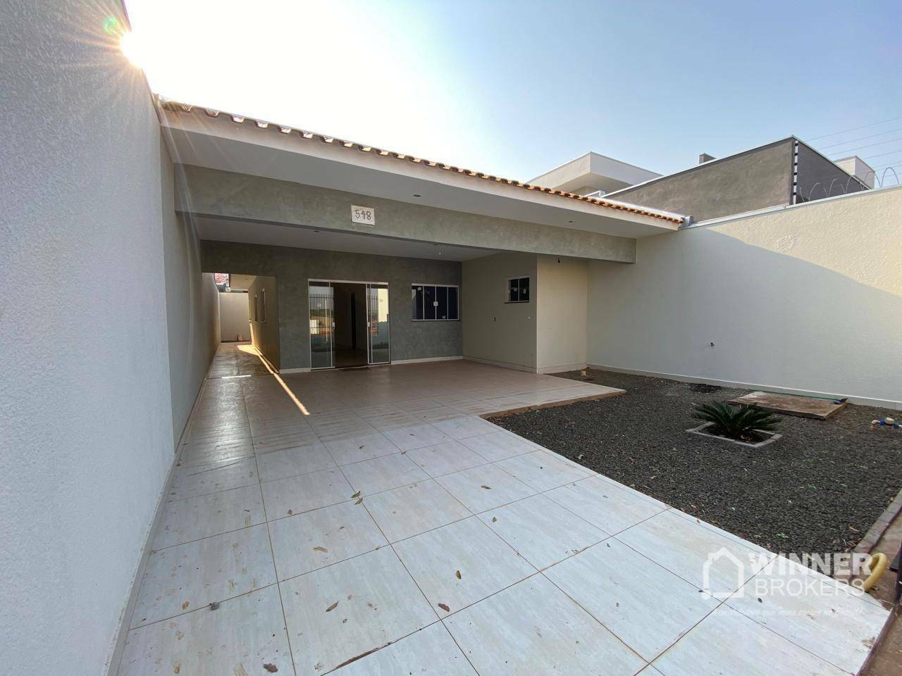 Casa à venda com 3 quartos, 116m² - Foto 1