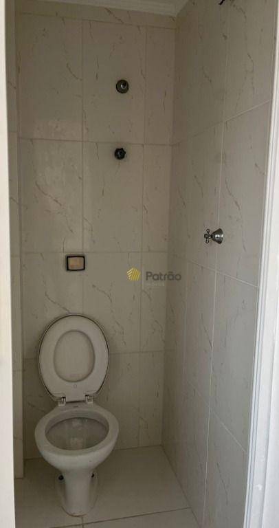 Apartamento à venda com 2 quartos, 68m² - Foto 11