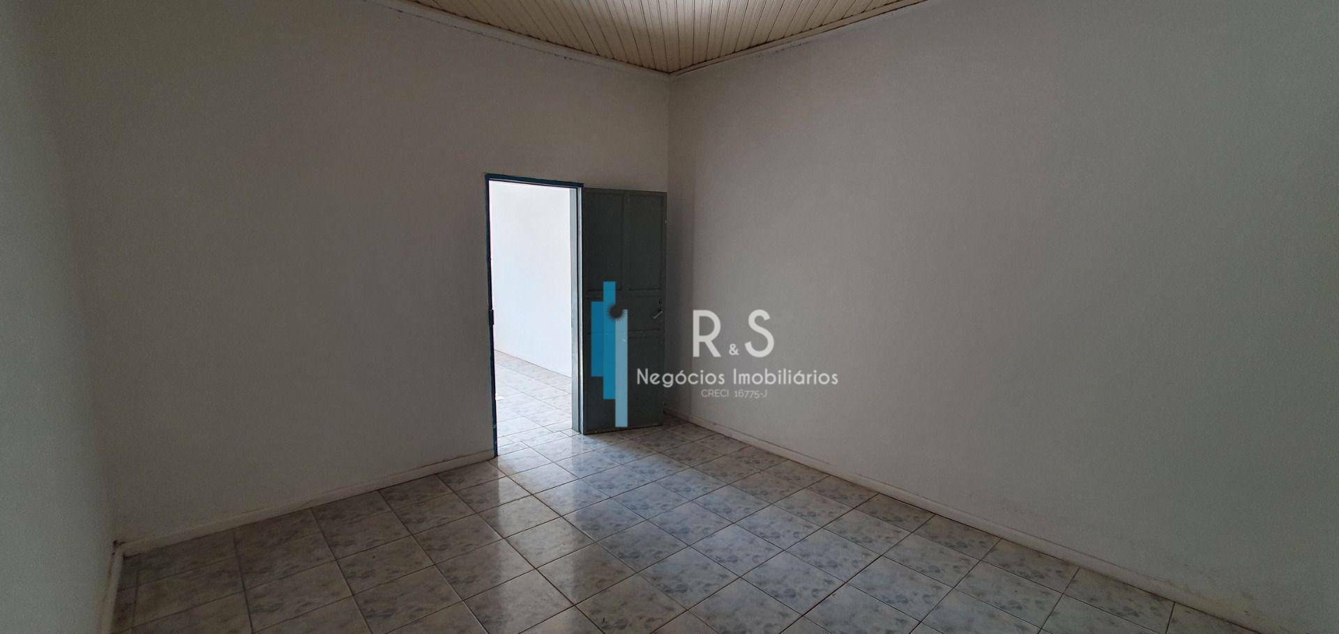 Casa à venda com 4 quartos, 276m² - Foto 17