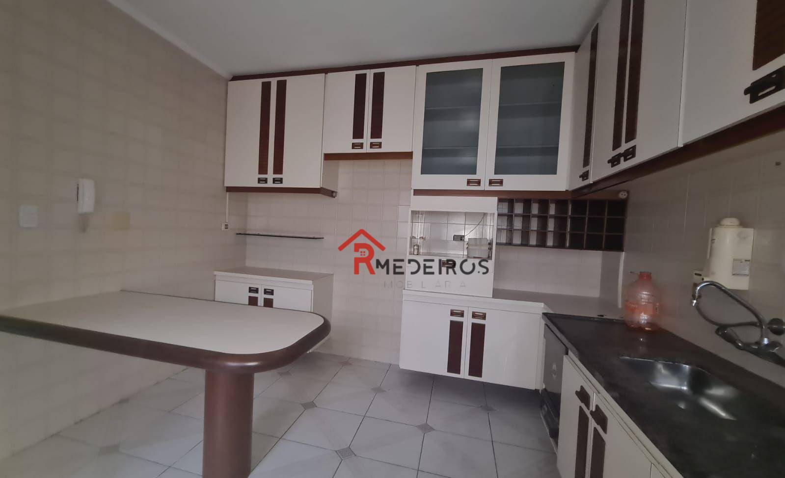 Apartamento à venda com 2 quartos, 90m² - Foto 4