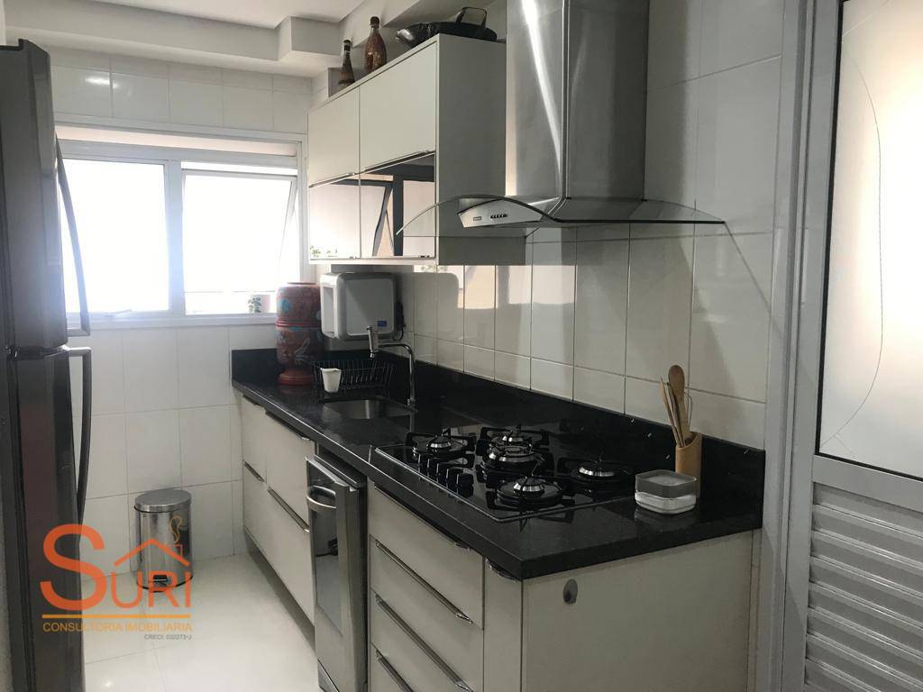 Apartamento à venda com 3 quartos, 150m² - Foto 7