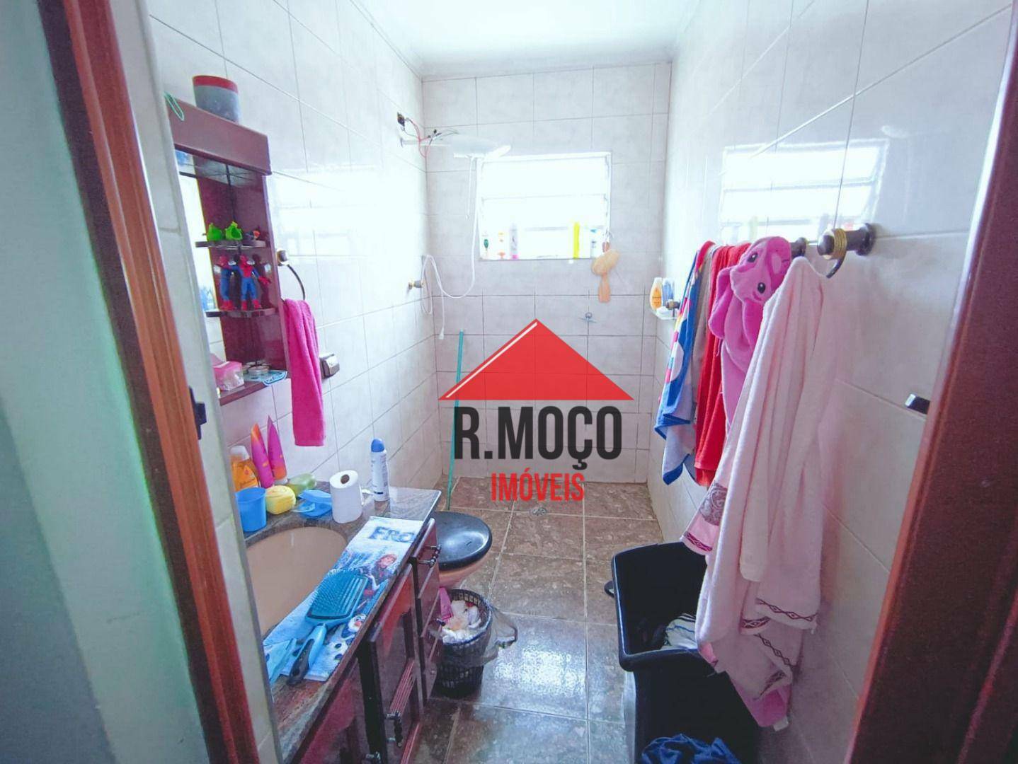 Sobrado à venda com 5 quartos, 214m² - Foto 2