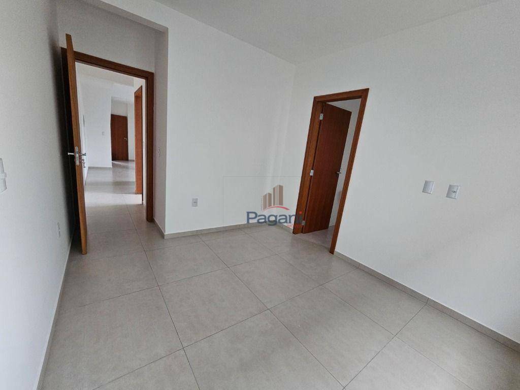 Apartamento à venda com 2 quartos, 60m² - Foto 13