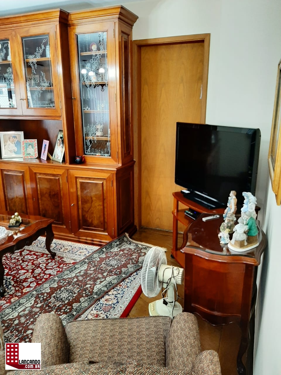 Apartamento à venda com 4 quartos, 186m² - Foto 4